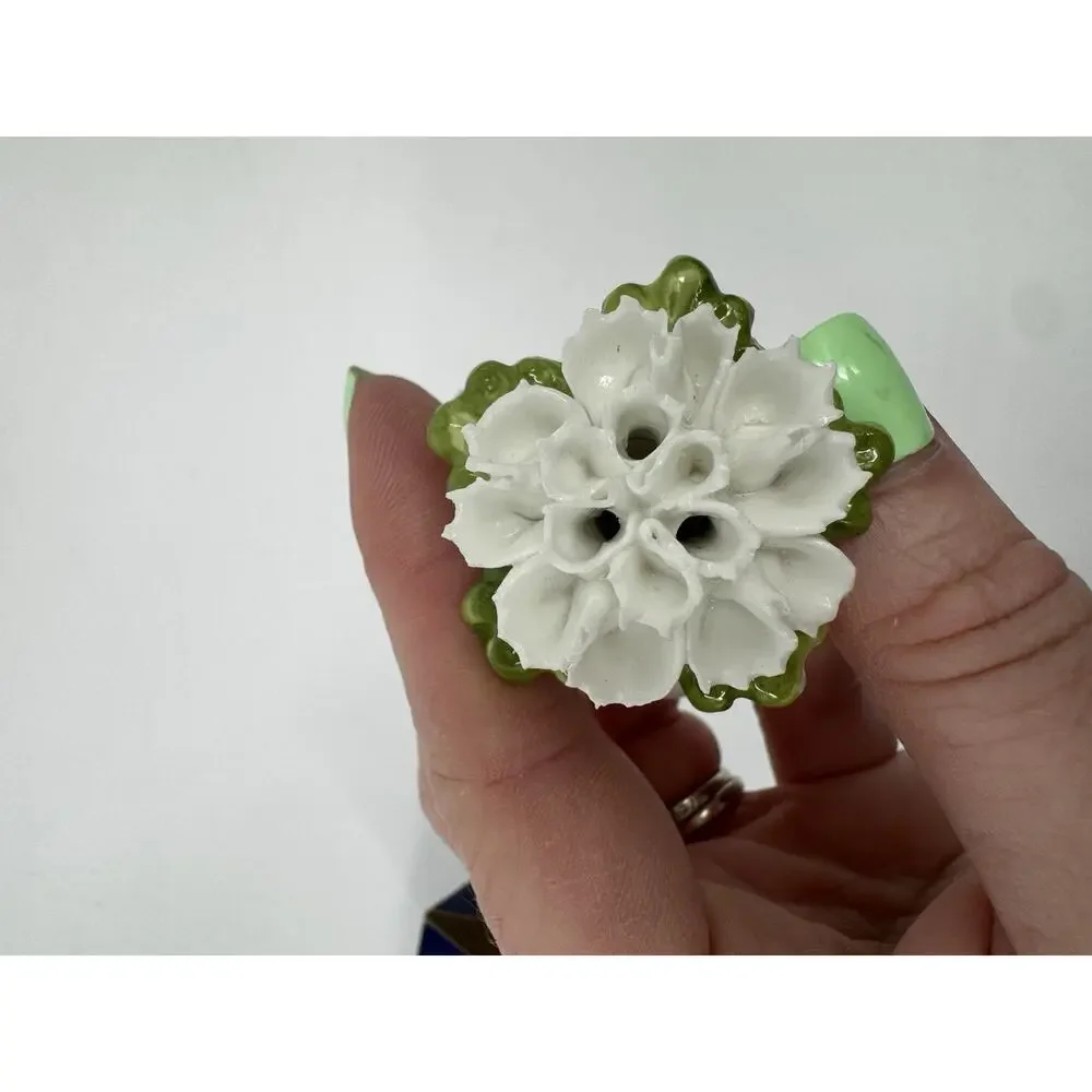 Aynsley Bone China White Floral Flower Salt & Pepper Shakers Set Made in England